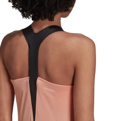 Adidas Women's Tennis Primeblue Aeroknit Y-Tank Top (Ambient Blush) -Tennis Equipment Store H31426 APP on model detail 2 white